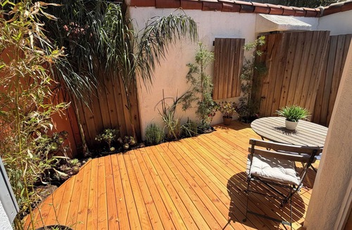 Mar Vista Cottage | Beautiful bright Spanish style house in Venice with modern furniture