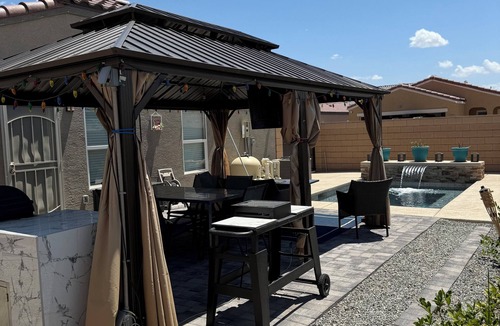 Bullhead City House | Beautiful Bullhead City Home Built-In Pool, BBQ, Covered Patio, 4 Mins to River