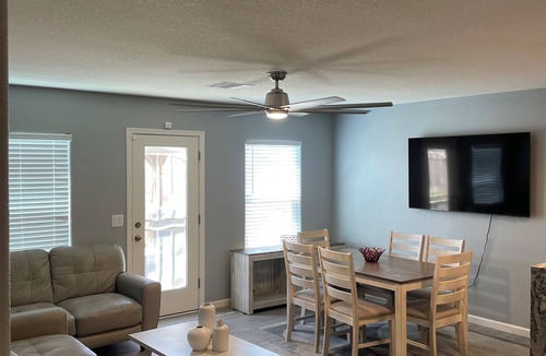 Bullhead City House | Beautiful Bullhead City Home Built-In Pool, BBQ, Covered Patio, 4 Mins to River