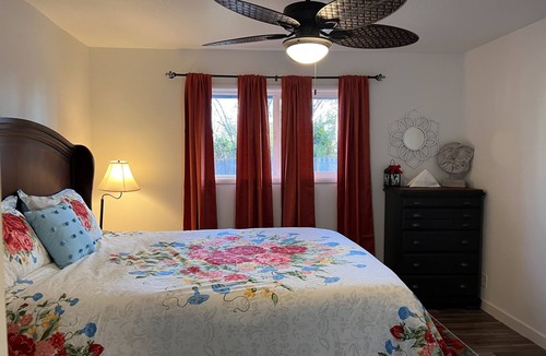 Hillsboro House | Beautiful bungalow with fenced patio space and private hotub