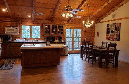 Fair Play Cabin | Beautiful Cabin at V5 Vineyards