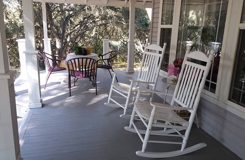 Templeton House | Beautiful Central Coast home, quiet & peaceful property in wine country