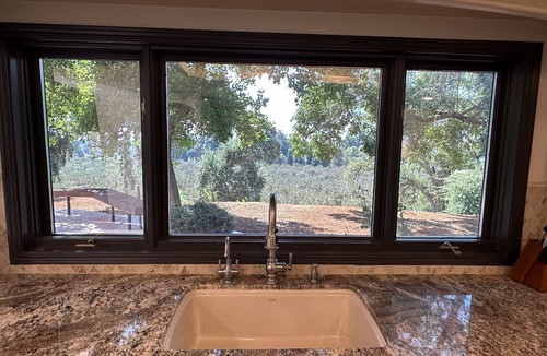 Reedley House | Beautiful Chateau by the Kings River and only minutes away from the Sierras.