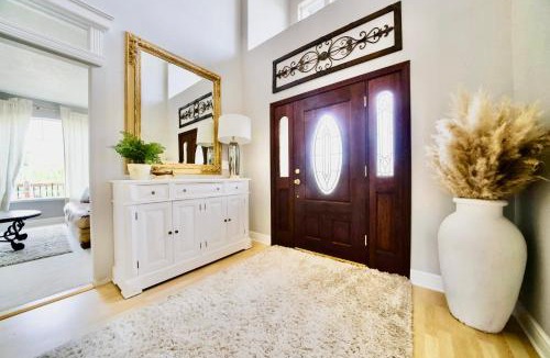 Philomath Apartment | Beautiful Country Apartment, AC, Pickleball, Billiards, Playground, Gardens