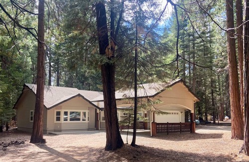 Shingletown House | Beautiful Custom Home near Lake McCumber & Mt Lassen