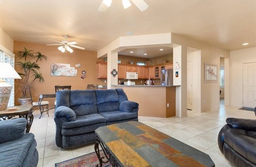 Surprise House | BEAUTIFUL HOME IN THE GRAND IN SURPRISE, BACKYARD OASIS