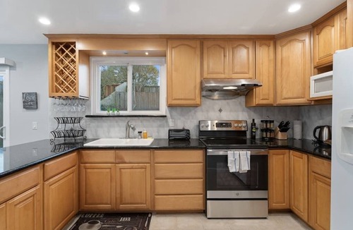 Pacifica House | Beautiful Home Near Beaches and QuietNeighborhood2