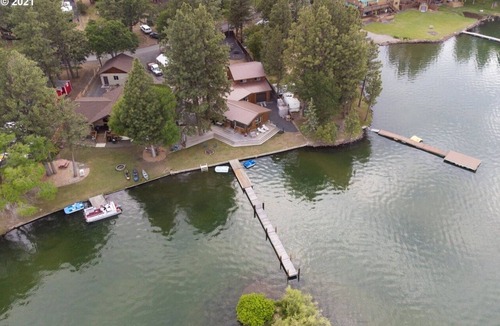 Pine Hollow House | Beautiful Lakehouse on Pine Hollow Reservoir. Dog Friendly