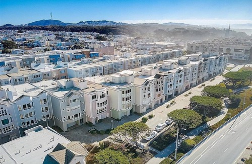 Outer Richmond Condo | Beautiful Oceanside Condo