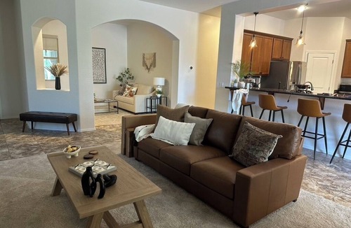 Queen Creek House | Beautiful QC home with all you need! 5 minutes from dining & entertainment areas
