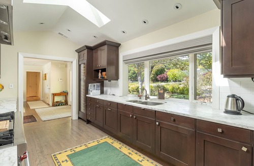 Country Club House | Beautiful, quiet, and modern home with a pool in sunny San Rafael