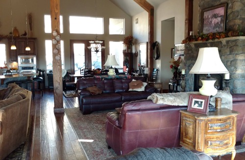 Veyo House | Beautiful quiet ranch retreat on 5 acres with horses, incredible views,
