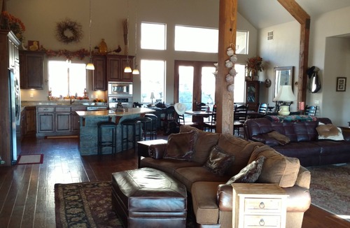 Veyo House | Beautiful quiet ranch retreat on 5 acres with horses, incredible views,