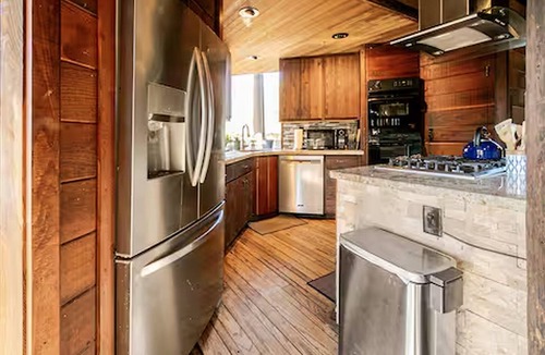 Valley Center House | Beautiful Redwood Cabin, Hot Tub, 2 Fireplaces, 2 Masters, Theater 80" TV.
