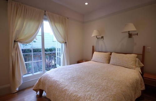 Richmond District Apartment | Beautiful renovated flat near Golden Gate Park - high speed Wi-Fi; elevator