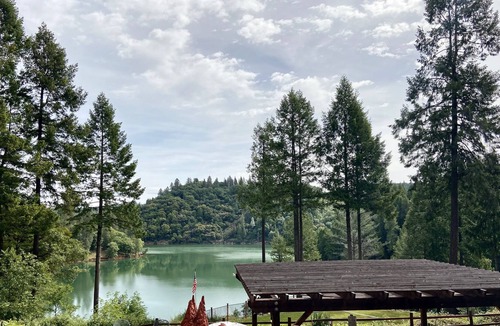 Cedar Ridge Apartment | Beautiful Rollins Lake Inn - Studio Cabin #3