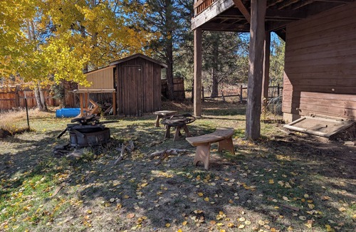 Chiloquin House | Beautiful rustic lodge on Williamson River. Only 30 miles to Crater Lake!