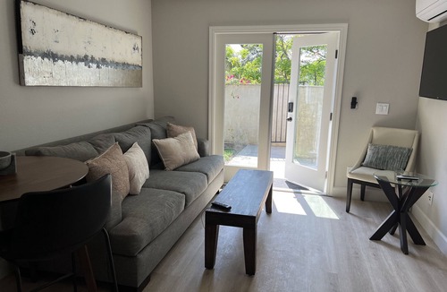 Solana Beach Apartment | Beautiful Solana Beach Spacious Apartment. Brand new construction. 950 sq ft