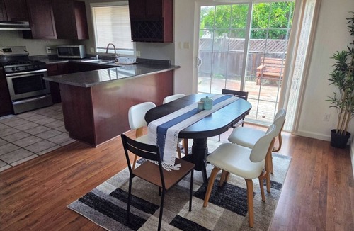 American Canyon House | Beautiful, spacious 3 bedroom Napa Adjacent hideaway. Pet and family friendly