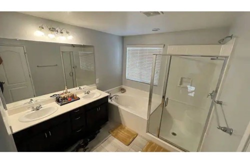 Spring Valley House | Beautiful Summerlin 4-Bedroom Home with community Pool