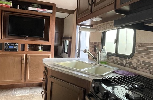 Danville House | Beautiful Sunrise and sunset rv retreat
