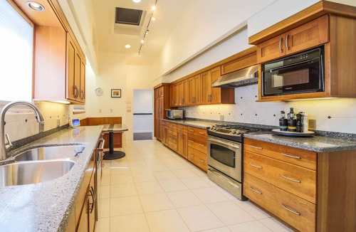 San Luis Obispo House | Beautiful Vaca Home with Mountain Views, Minutes from Cal Poly w/amazing hiking