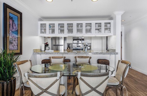 Avalon Condo | Beautiful Villa, OCEAN VIEWS, NO STEPS, Golf Cart