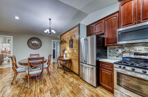 Humboldt Hill House | Beautifully-decorated home w/new appliances - close to shopping & the redwoods
