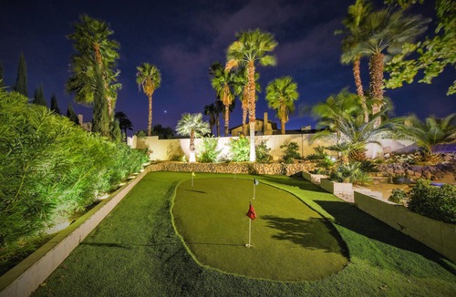 Canyon Gate House | Beautifully Remodeled Luxurious 4 Bed 4 Bath Oasis, Pool, Spa Putting Green