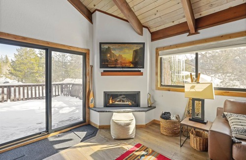 Olympic Valley House | Beautifully Updated 3 Bedroom in Olympic Valley