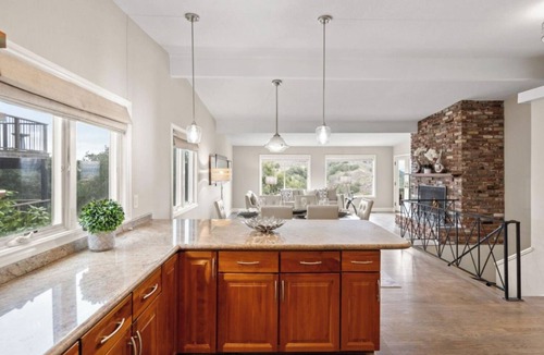 Belmont House | Belmont 4bedroom GEM + additional apartment availble
