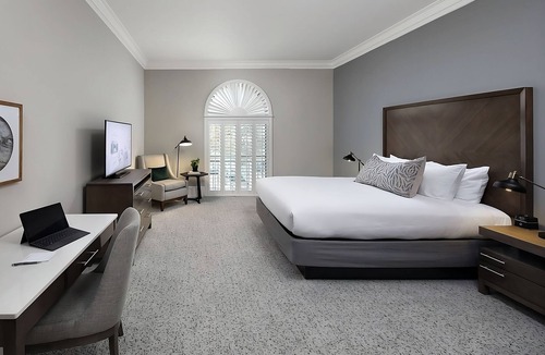 Winters Hotel | Best Place to Unwind! 3 Relaxing Units, Pets Are Welcome, Free Parking!