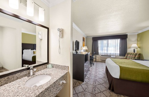 Los Banos Hotel | Best Western Executive Inn