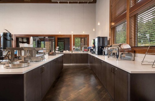 Government Camp Hotel | Best Western Mt. Hood Inn