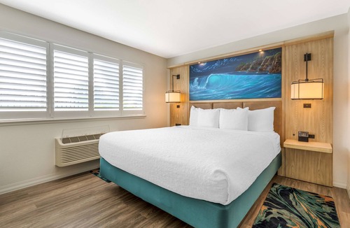Capitola Hotel | Best Western Plus Capitola By-the-sea Inn & Suites