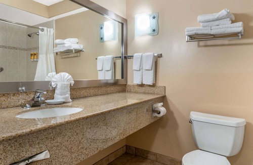 Capitola Hotel | Best Western Plus Capitola By-the-sea Inn & Suites