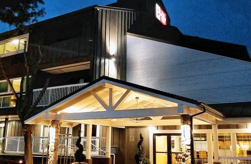 Napa Hotel | Best Western Plus Inn at the Vines