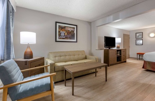 Kingman Hotel | Best Western Plus King's Inn & Suites