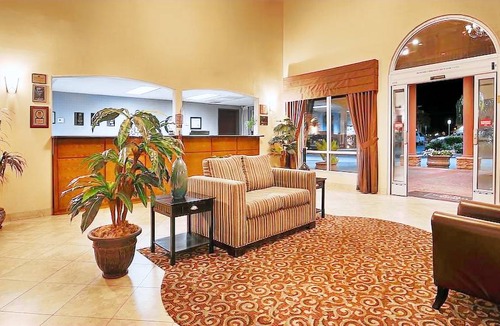 Brawley Hotel | Best Western Plus Main Street Inn