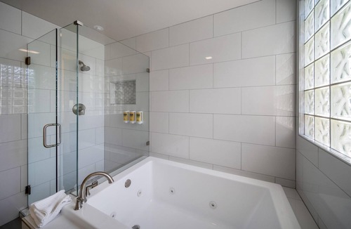 Downtown Hotel | Best Western Plus Palm Court Hotel