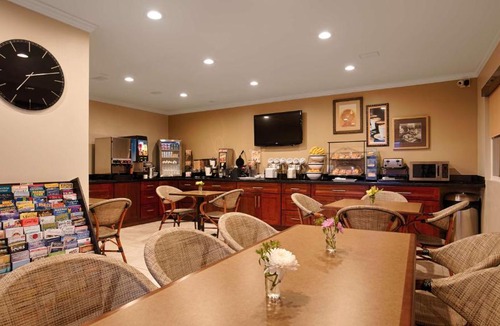 Pacific Grove Hotel | Best Western The Inn & Suites Pacific Grove