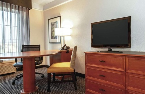 Guasti House | Better Choice For Your Vacation! Relaxing Unit, Minutes Away to Ontario Mills!