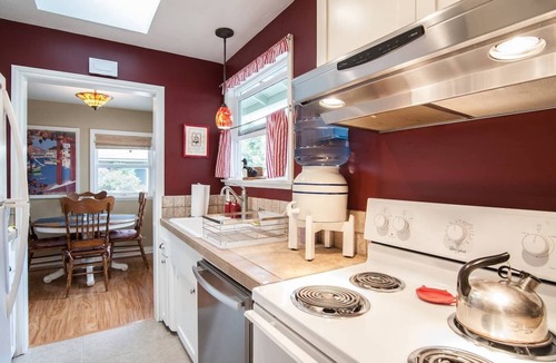 Capistrano Beach House | Betty's Beach Bungalow! STR16-0438