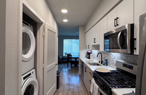 Midway District Apartment | Bevel Apartments: Modern 1BR Haven in Vibrant Point Loma, San Diego