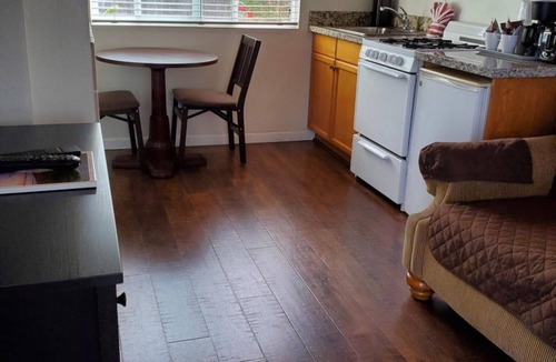 Pacific Grove Hotel | Bide-A-Wee Inn