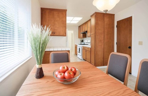 Sunnyvale House | Big Room Queen Bed & Sofa Bed/Perfect environment