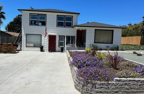 Shell Beach Apartment | Bike, Hike, Walk, Talk, Wine.all within view of the ocean!