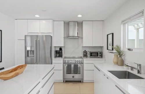 La Jolla House | Birdrock Paradise with Private Pool/Spa, AC, fast WiFi & Yard