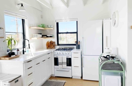 San Luis Obispo House | Black Barn Ranch: Pet Friendly with Hill Views + Downtown Close