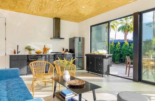 Downtown Palm Springs Apartment | Blackhaus C & D Buyout by AvantStay | Sleeps 16